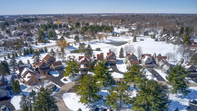 4119 White Ash Road, Crystal Lake, IL 60014