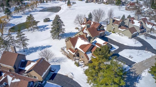 4119 White Ash Road, Crystal Lake, IL 60014