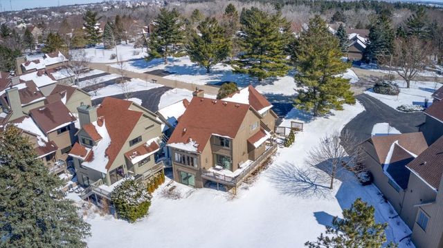 4119 White Ash Road, Crystal Lake, IL 60014