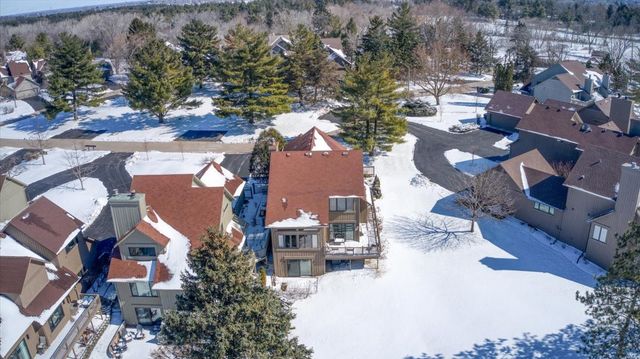 4119 White Ash Road, Crystal Lake, IL 60014