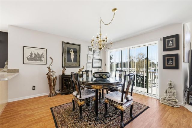 4119 White Ash Road, Crystal Lake, IL 60014