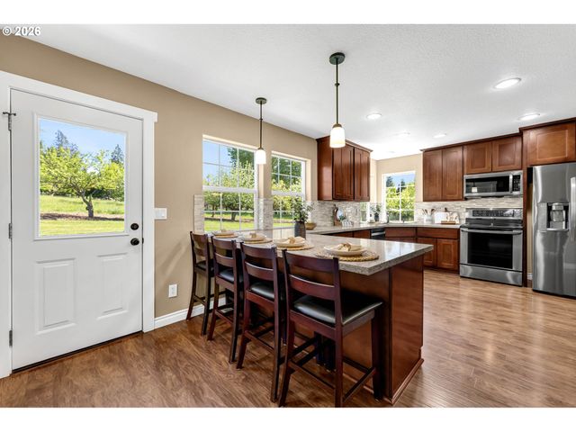22015 Nw CORNELL Dr, Ridgefield, WA 98642