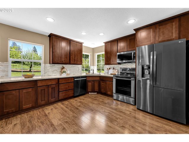 22015 Nw CORNELL Dr, Ridgefield, WA 98642