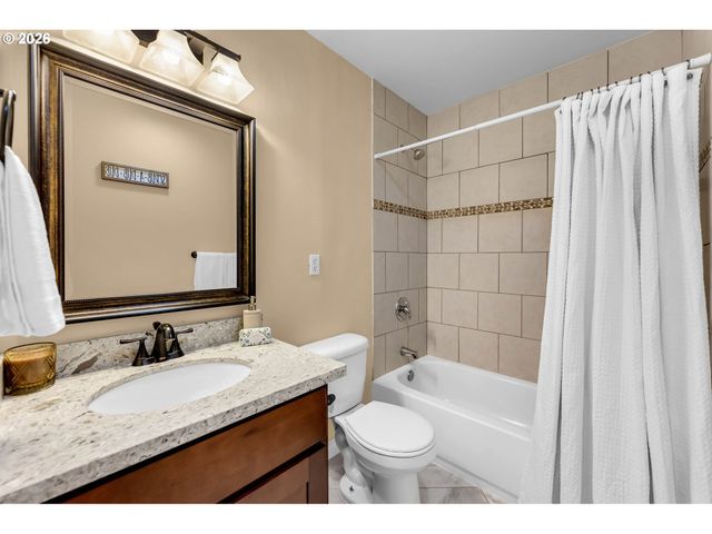 22015 Nw CORNELL Dr, Ridgefield, WA 98642