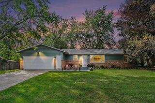 2430 Oak Hollow Drive, Georgetown Twp, MI 49428