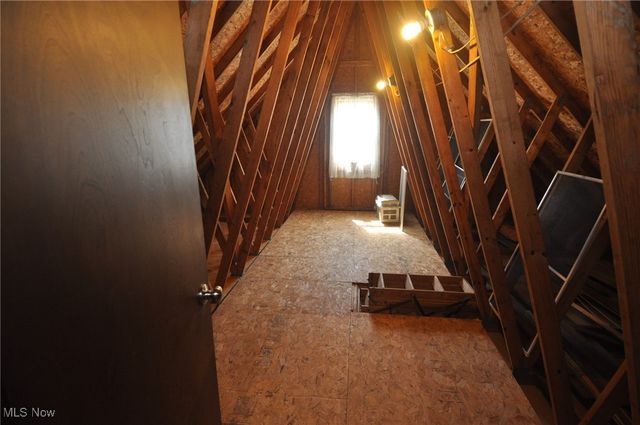 240 Mockingbird Hill Road, Zanesville, OH 43701