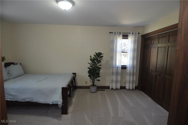 240 Mockingbird Hill Road, Zanesville, OH 43701