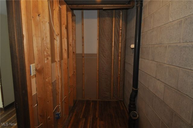 240 Mockingbird Hill Road, Zanesville, OH 43701