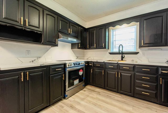 11808 Saint Charles Blvd, Little Rock, AR 72211