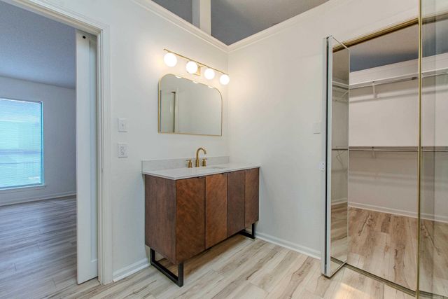 11808 Saint Charles Blvd, Little Rock, AR 72211