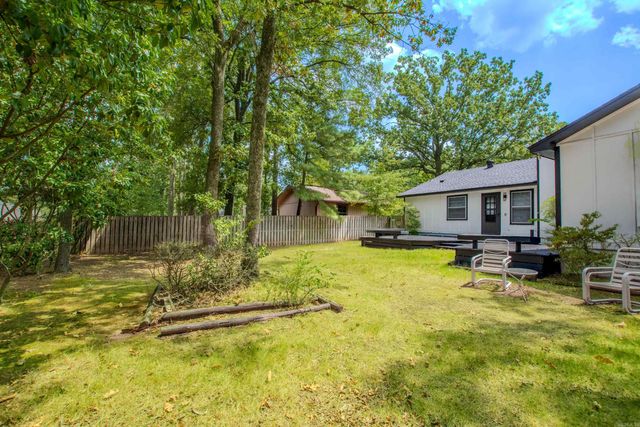 11808 Saint Charles Blvd, Little Rock, AR 72211