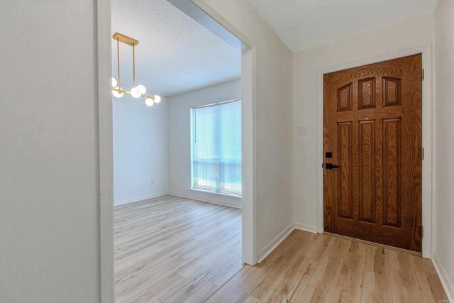 11808 Saint Charles Blvd, Little Rock, AR 72211