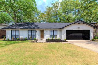 11808 Saint Charles Blvd, Little Rock, AR 72211