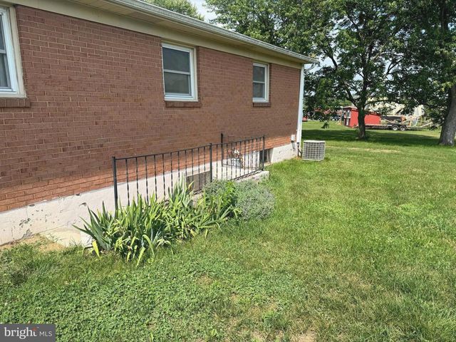 735 REDBUD, Winchester, VA 22603