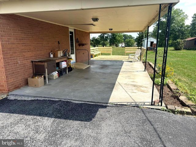 735 REDBUD, Winchester, VA 22603