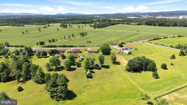 735 REDBUD, Winchester, VA 22603