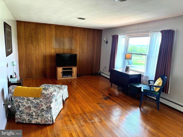 735 REDBUD, Winchester, VA 22603