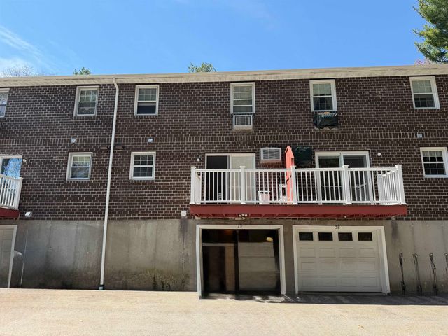 79 Oakridge Drive, Londonderry, NH 01844
