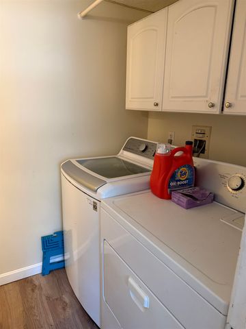 79 Oakridge Drive, Londonderry, NH 01844