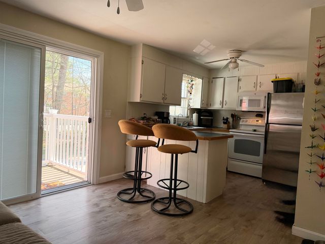 79 Oakridge Drive, Londonderry, NH 01844
