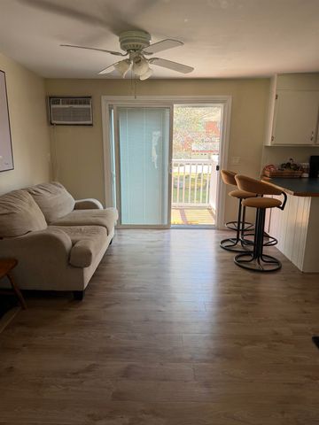 79 Oakridge Drive, Londonderry, NH 01844