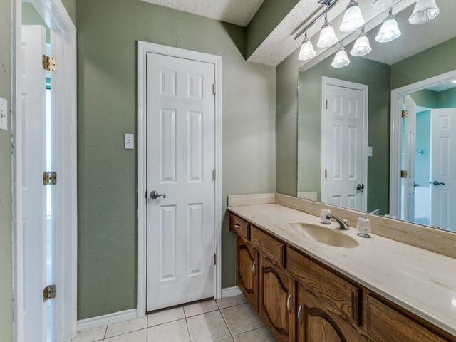 703 Lake Meadows Drive, Rockwall, TX 75087