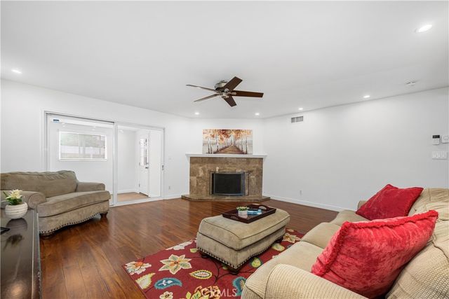 3541 Fela Avenue, Long Beach, CA 90808