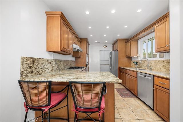 3541 Fela Avenue, Long Beach, CA 90808