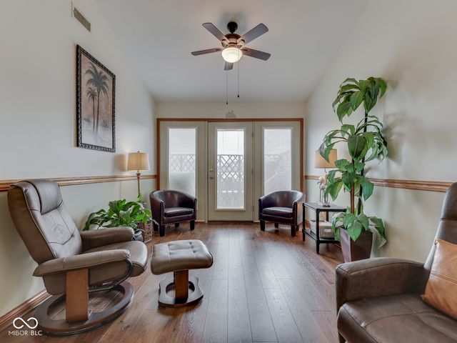 2057 Pelican Drive, Franklin, IN 46131