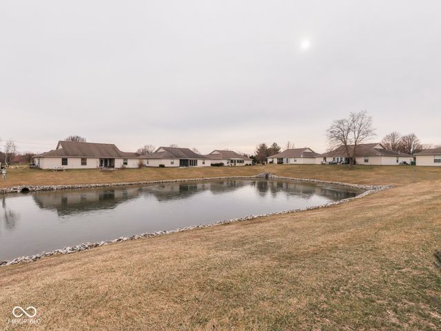 2057 Pelican Drive, Franklin, IN 46131