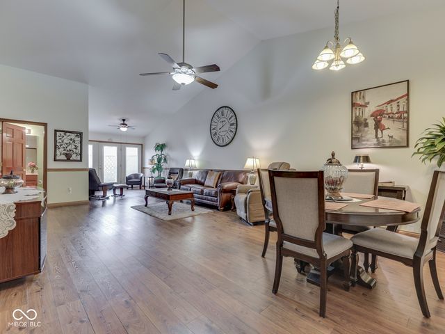 2057 Pelican Drive, Franklin, IN 46131