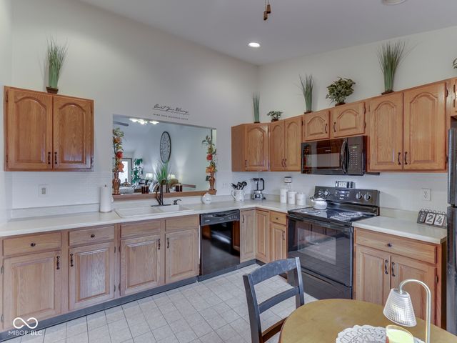 2057 Pelican Drive, Franklin, IN 46131