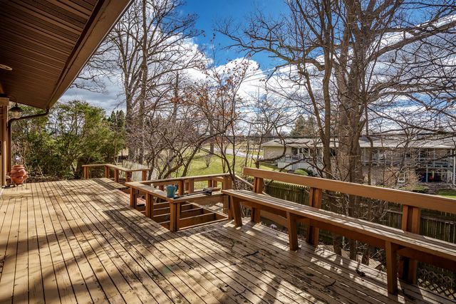 5005 MOHAWK Road, Rockford, IL 61107