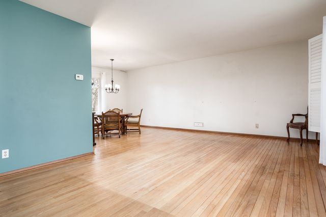 5005 MOHAWK Road, Rockford, IL 61107