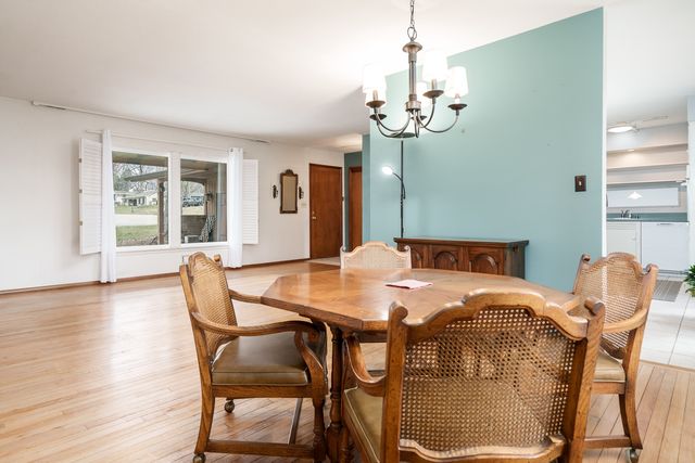 5005 MOHAWK Road, Rockford, IL 61107