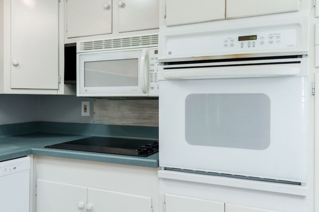 5005 MOHAWK Road, Rockford, IL 61107