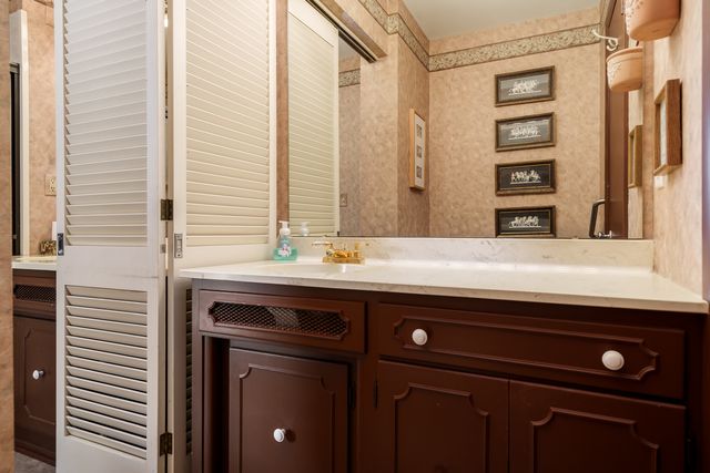 5005 MOHAWK Road, Rockford, IL 61107