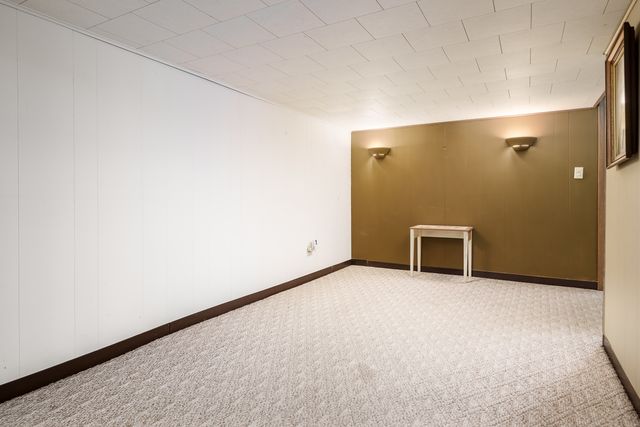 5005 MOHAWK Road, Rockford, IL 61107