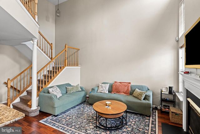108 TATTERSALL DR, Burlington, NJ 08016