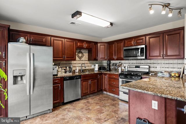 108 TATTERSALL DR, Burlington, NJ 08016