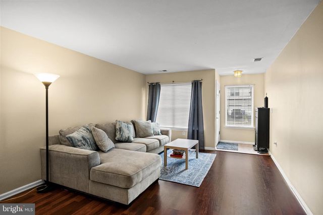 108 TATTERSALL DR, Burlington, NJ 08016