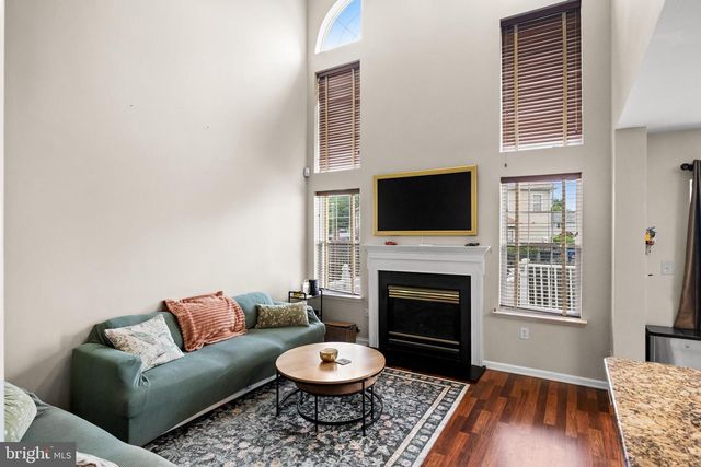 108 TATTERSALL DR, Burlington, NJ 08016