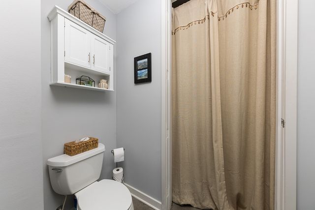 600 12th Ave S Apt 705, Nashville, TN 37203