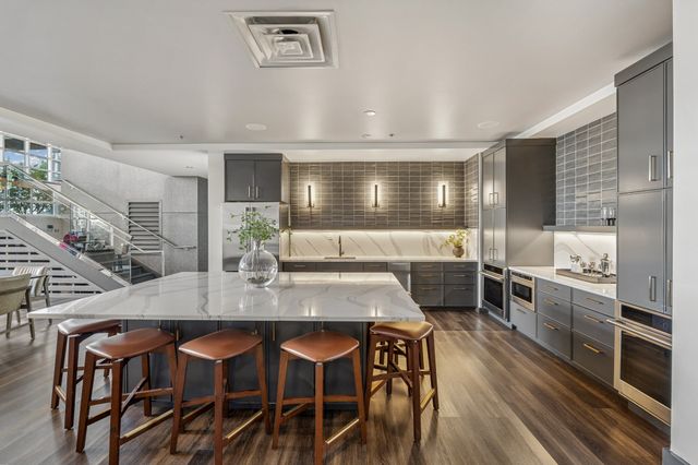 600 12th Ave S Apt 705, Nashville, TN 37203