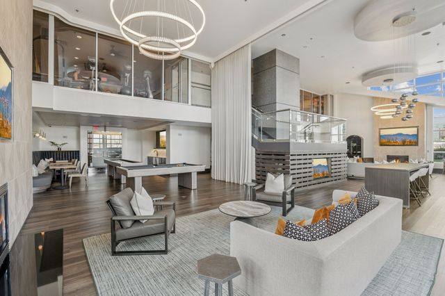 600 12th Ave S Apt 705, Nashville, TN 37203