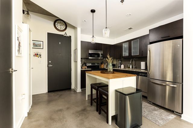 600 12th Ave S Apt 705, Nashville, TN 37203