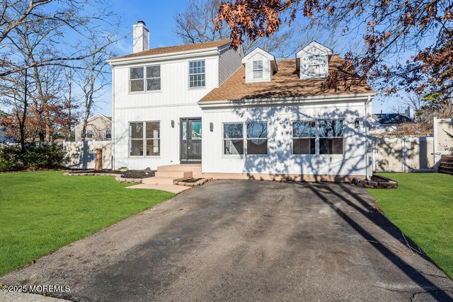 9 Glen Court, Barnegat, NJ 08005