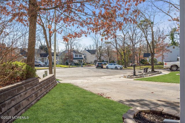 9 Glen Court, Barnegat, NJ 08005