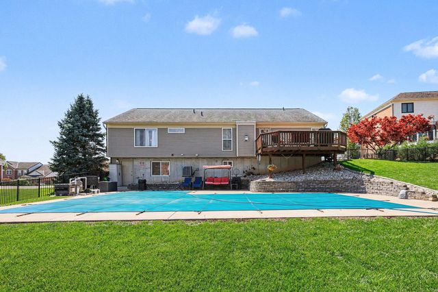 2220 Treetop Lane, Hebron, KY 41048