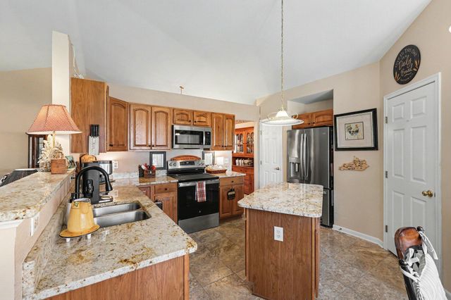 2220 Treetop Lane, Hebron, KY 41048